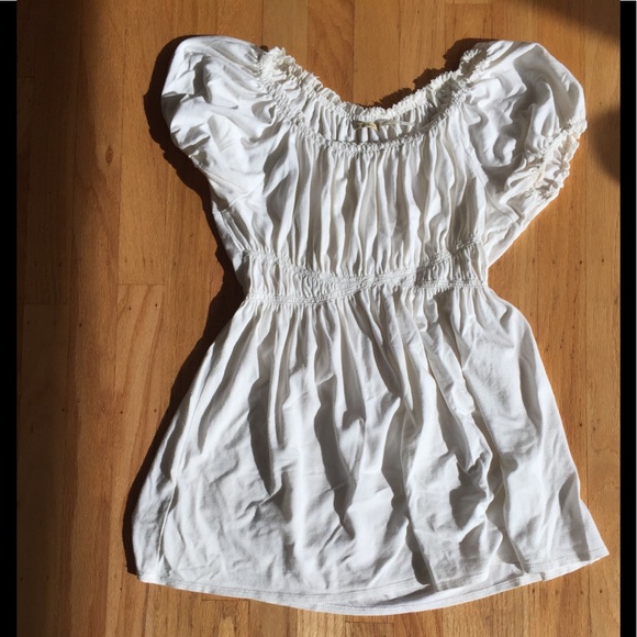 Max Studio Tops - White Max Studio top size small Max Studio Tops - White Max Studio top size small
